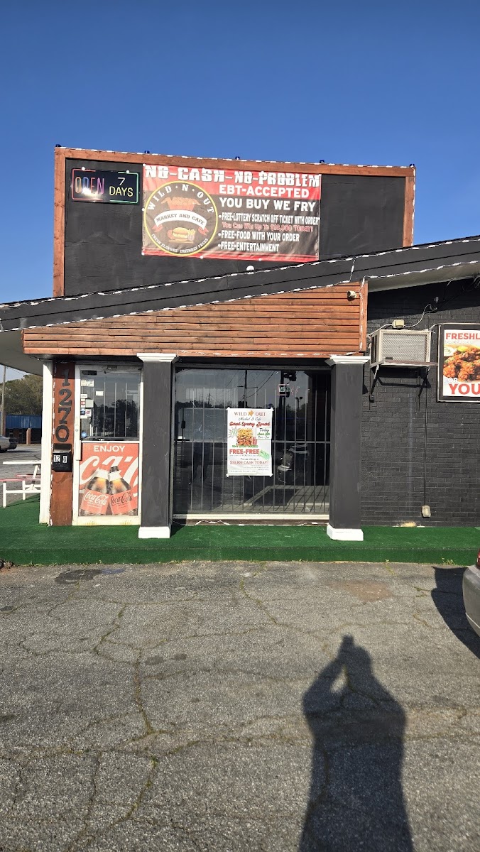 Wild N Out Market & Cafe